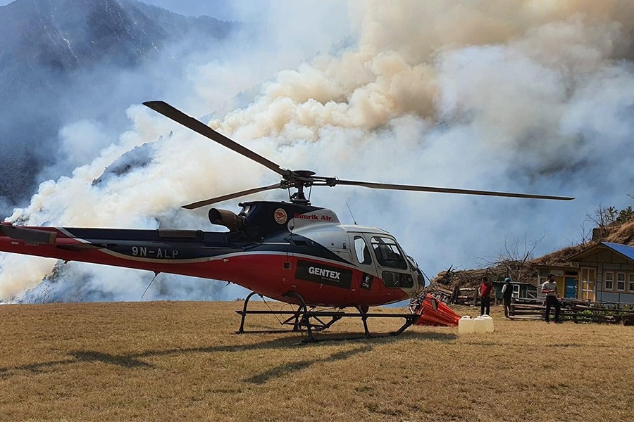 सोलुखुम्बुमा हेलिकोप्टरबाट डढेलो निभाउँदा १९ लाख खर्च