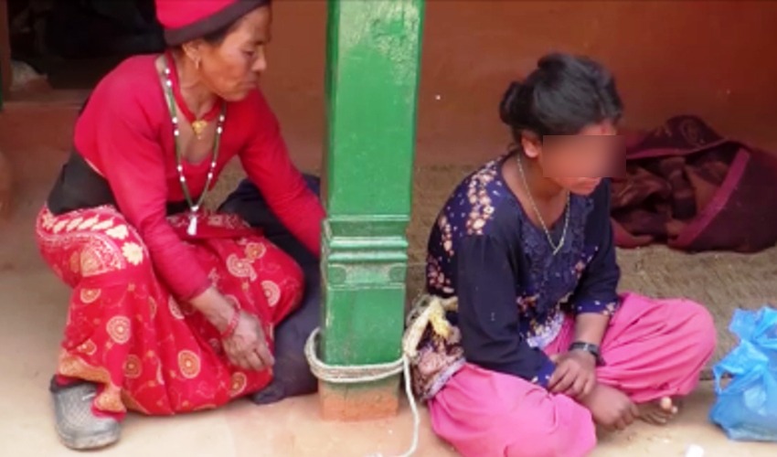 दही चोरेको निहुँमा बालिकालाई बाँधेर यातना