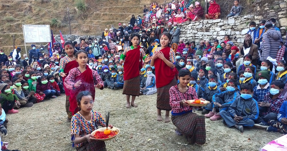 १५ वर्षमा सन्तान, १८ मा ‘डिभोर्स’