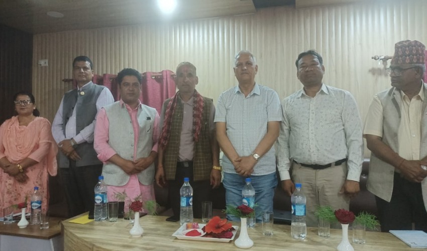 कैलालीमा काँग्रेसका क्षेत्रीय प्रतिनिधि एमालेमा प्रवेश