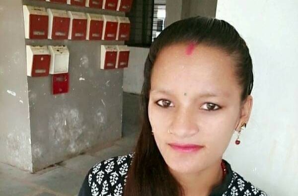 डेढ वर्षकाे छाेरा र ५० हजार नगदसहित बाजुराकी एक महिला भारतबाट बेपत्ता