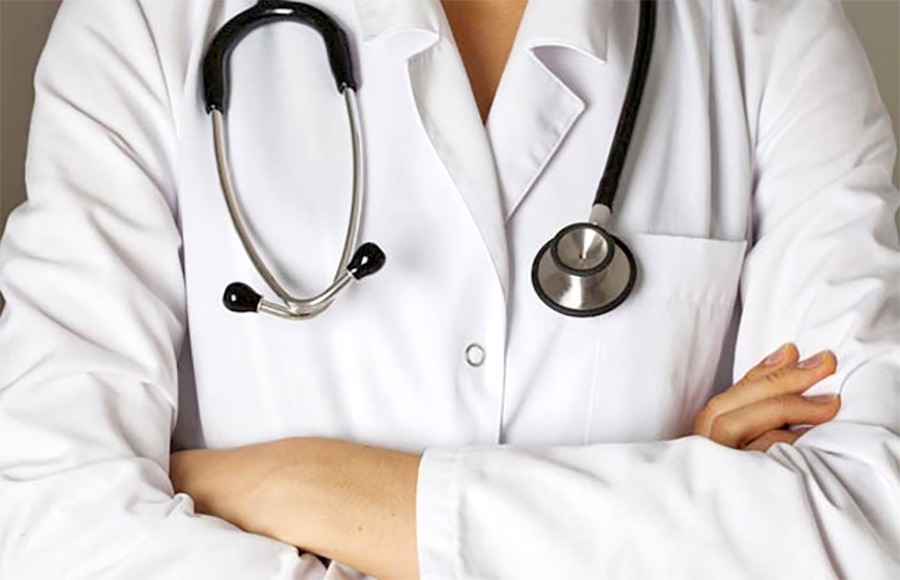 बाजुरामा पहिलो पटक स्त्री रोग बिशेषज्ञ डाक्टर आउँदै