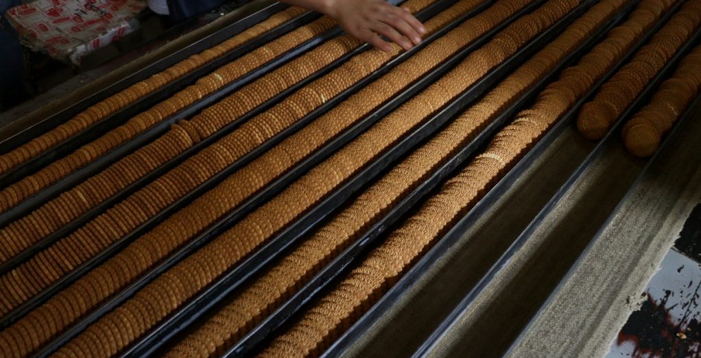 मैदा, चिनी र घिउ महँगिंदा बिस्कुट उद्योग समस्यामा