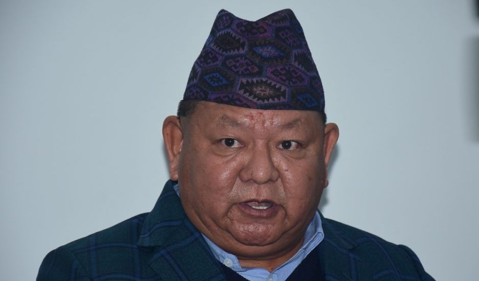 पार्टीले मन्त्रीबाट हटाउने भएपछि प्रेम आले पुगे पार्टी कार्यालय