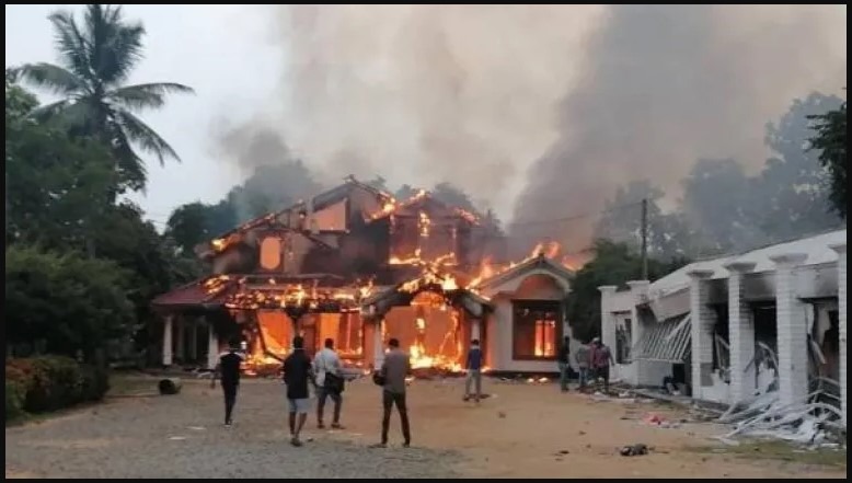 श्रीलंकाका राजापाक्षेको घरमा आगजनी, सांसदको हत्या