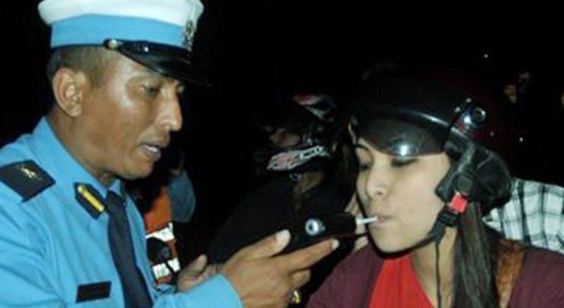 काठमाडौंमा एकैदिन २२ सयभन्दा बढी सवारी चालकमाथि कारवाही