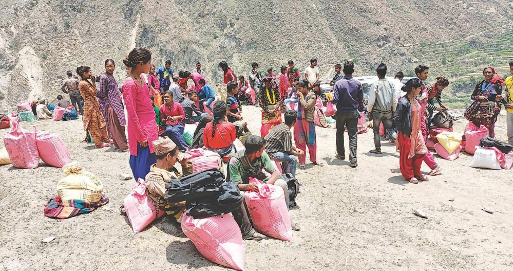 कुपोषित बालबालिका ज्यान गुमाउँदै, सरकार मन्दिरमा करोडौं खर्चिंदै