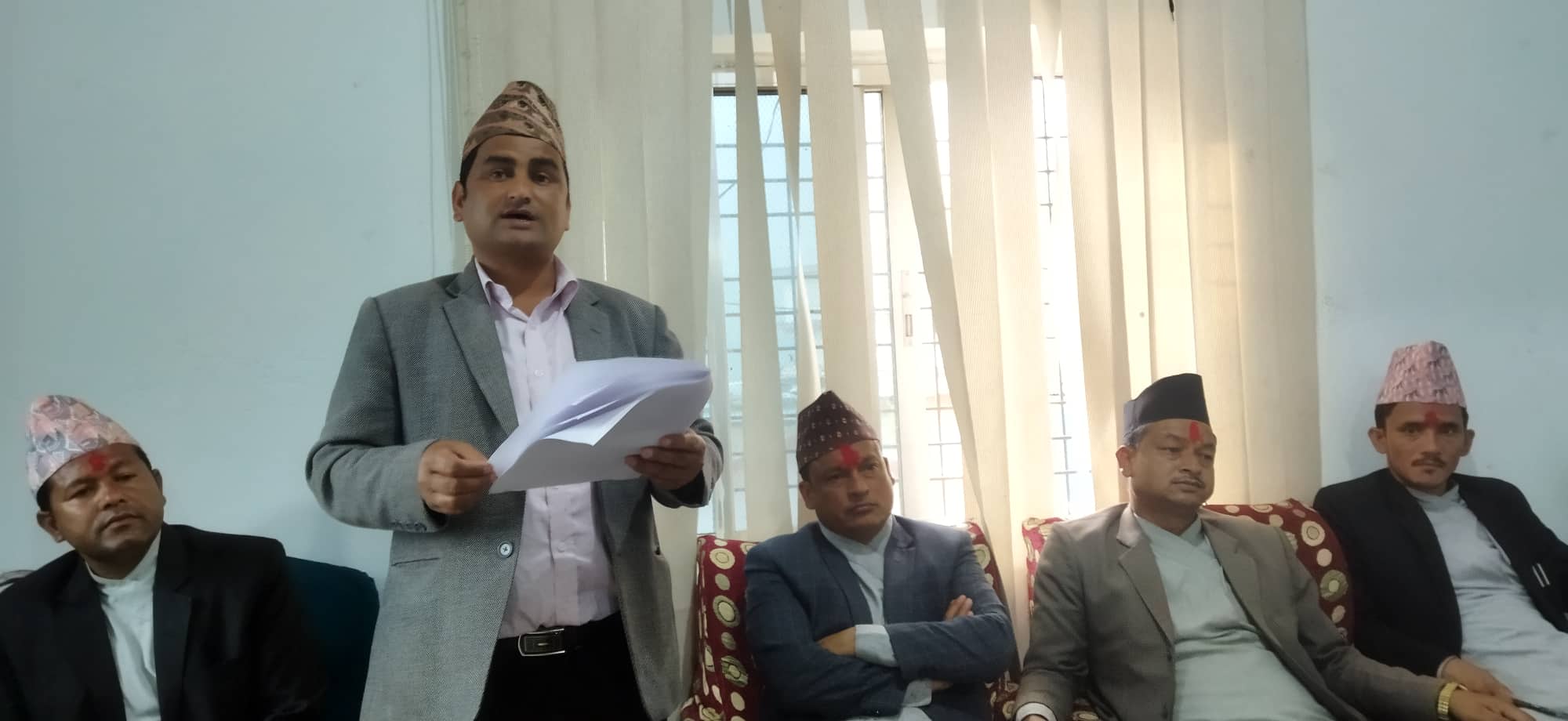 बडीमालिकाको नगर प्रवक्तामा धर्मराज पाद्यायलाई ताेकियाे