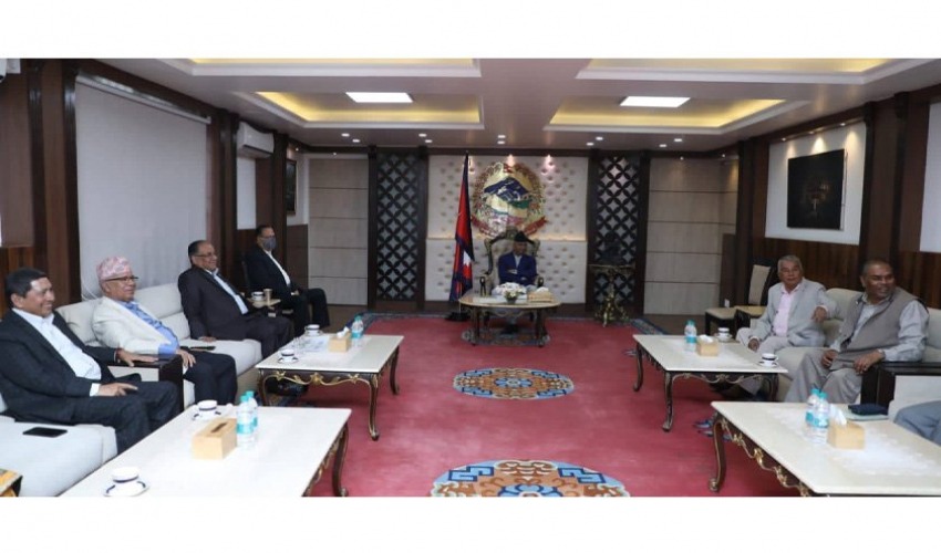 गठबन्धनको बैठक बस्दै, मन्त्री हेरफेरको तयारी