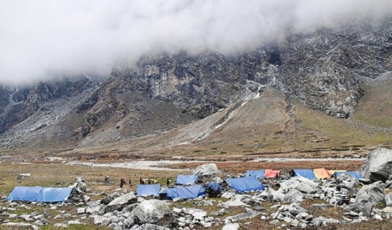 बझाङमा हिम पहिरो, यार्सा संकलन गर्न गएकी महिलाको मृत्यु