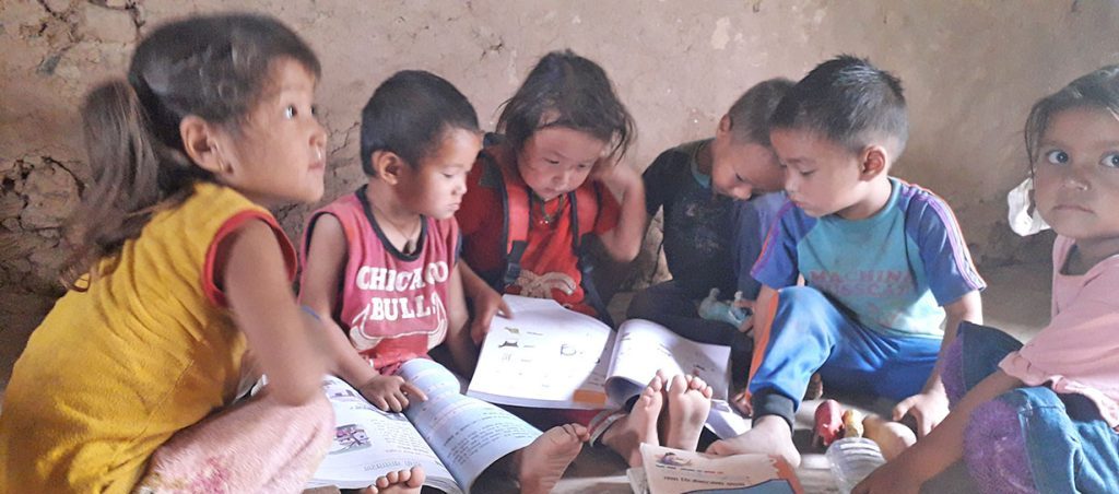 सरकारलाई बोझ बन्न थाले रोल्पाका सामुदायिक विद्यालय