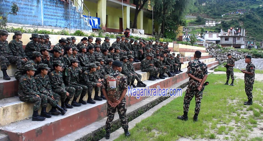 बाजुराका विद्यार्थीलाई राष्ट्रिय सेवा दल (एनसिसी) तालिम दिईदै