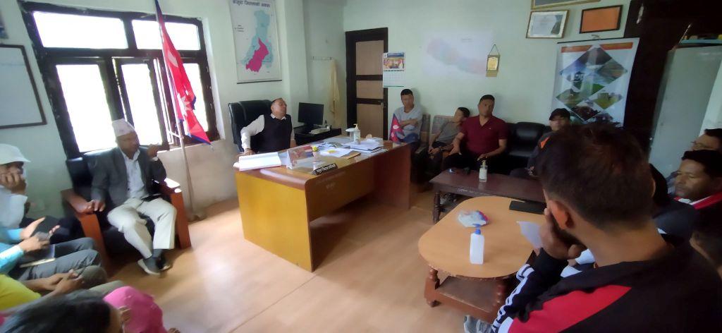 करेन्ट लागेर मृत्यु भएका रावलको परिवारलाई क्षतीपुर्ति दिने