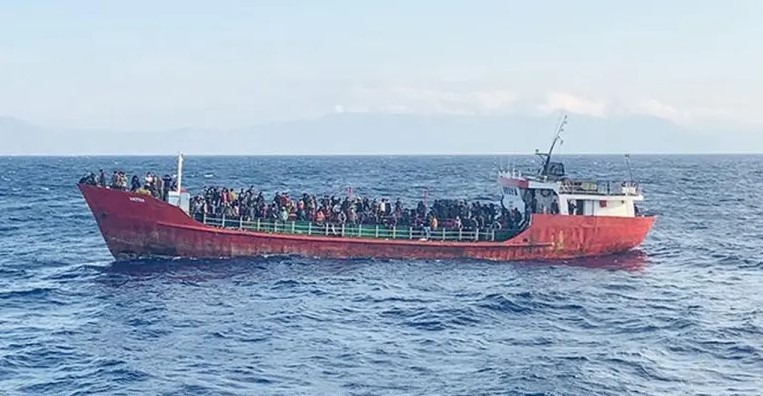 राप्ती नदीमा विद्यार्थी बोकेको डुङ्गा दुर्घटना