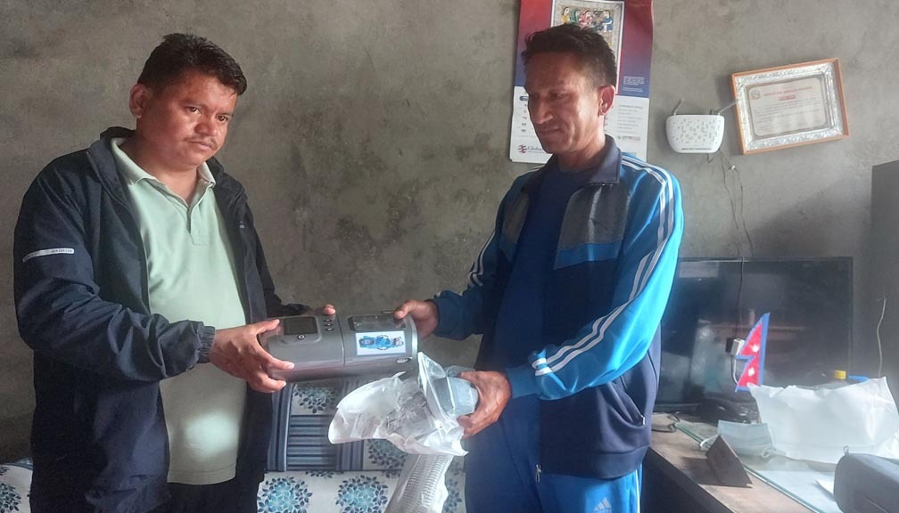 जनउत्थान मलेसियाद्धारा जिल्ला अस्पताल बाजुरालाई भेन्टिलेटर सहयोग