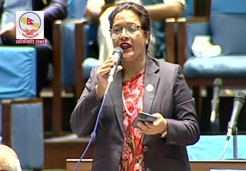 दैलेखका प्रमुख जिल्ला अधिकारीमाथि कारबाही गर्न सांसद परियारको माग