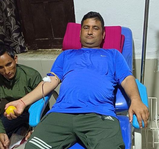 वडा अध्यक्ष पाध्यायको रगतले एक महिलाको ज्यान जोगियो