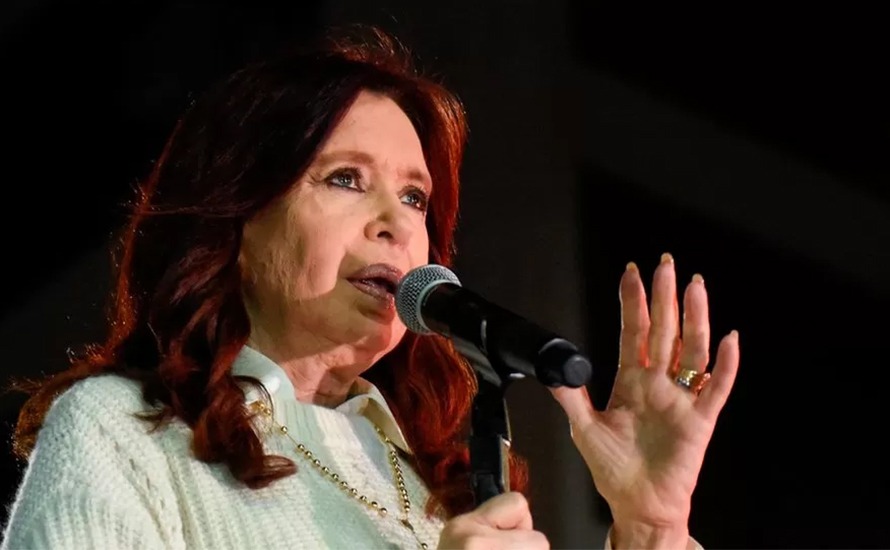 अर्जेन्टिनी उपराष्ट्रपतिको हत्या प्रयास, आक्रमणकारी पक्राउ