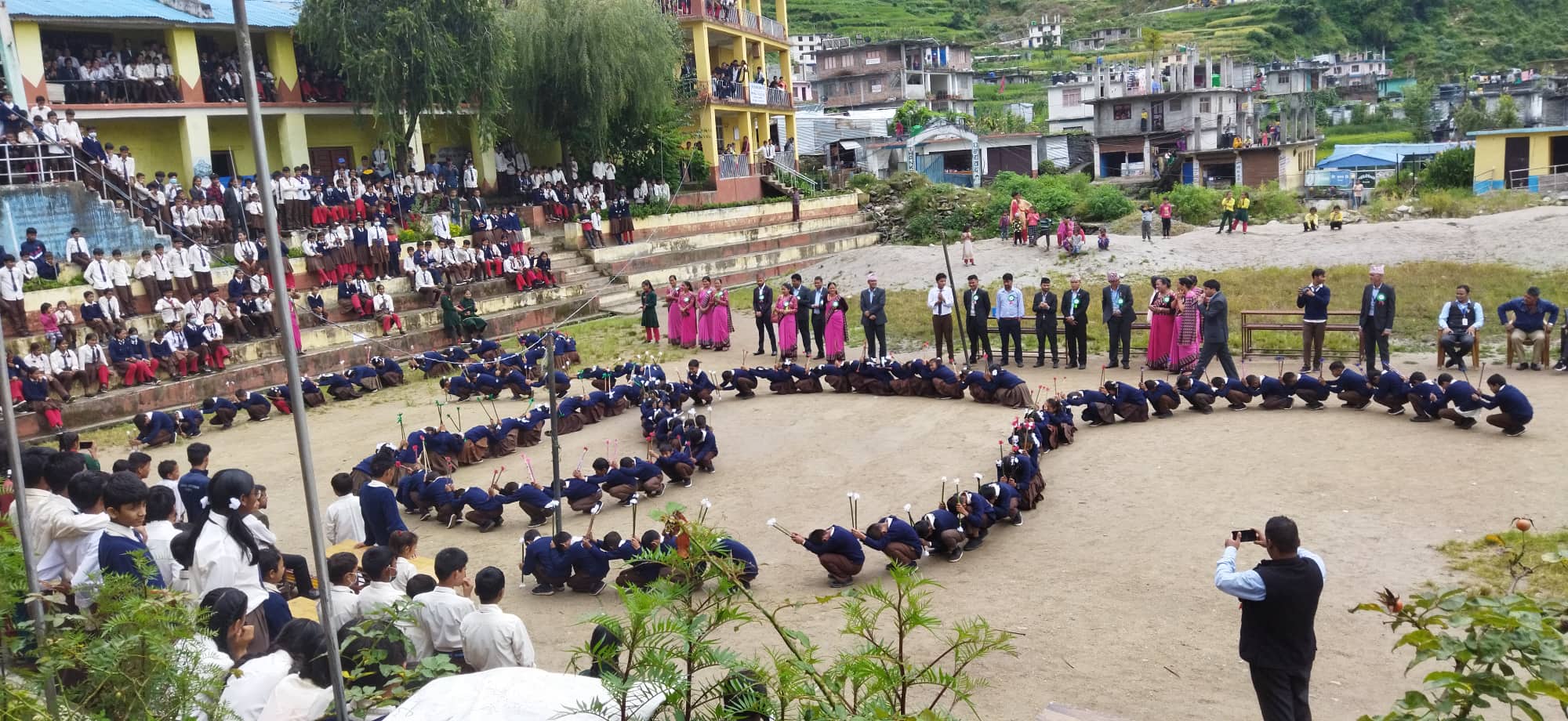 बाजुरामा यसरी मनाईयो ५८ औं राष्ट्रिय बालदिवस ! (तस्वीरसहित)