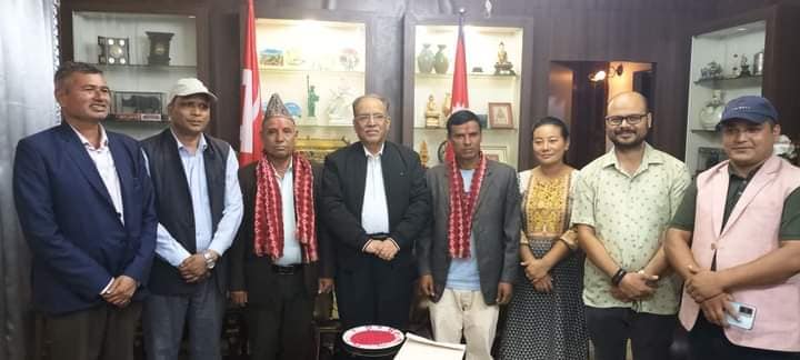 एमालेका प्रदेश कमिटी सदस्यद्धय कार्की र खत्री माओवादीमा प्रवेश