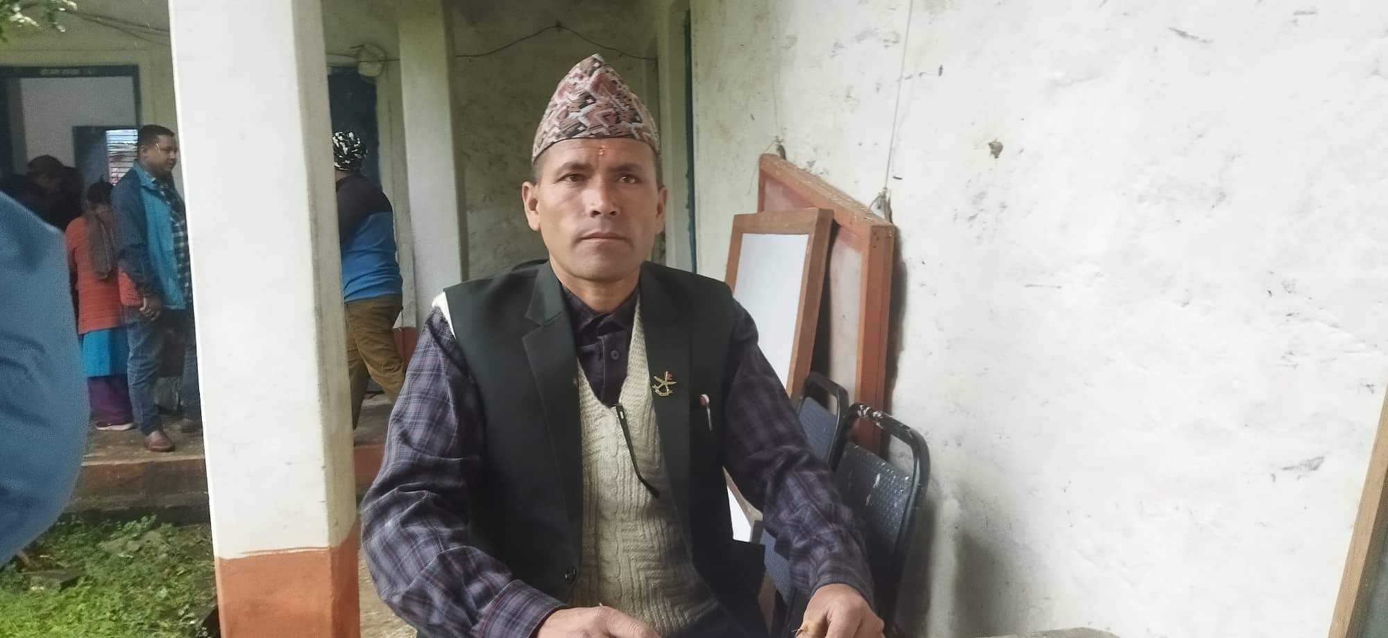 बाजुराकाे प्रतिनिधि सभामा टेक बडुवालकाे स्वतन्त्र उम्मेदवारी दर्ता