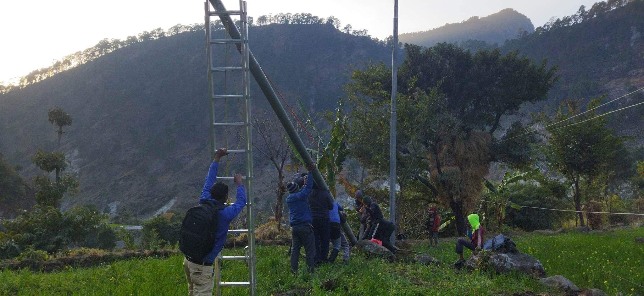 जडाङगामा पाेल ढलेपछि मार्तडीमा विद्युुत सेवा अवरुद्ध