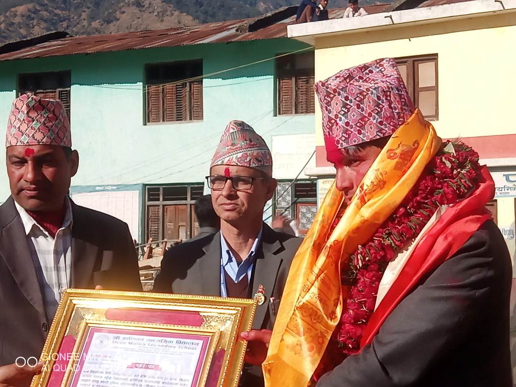 मालिका नमुना माविमा कार्यरत शिक्षक जोशीको विदाई