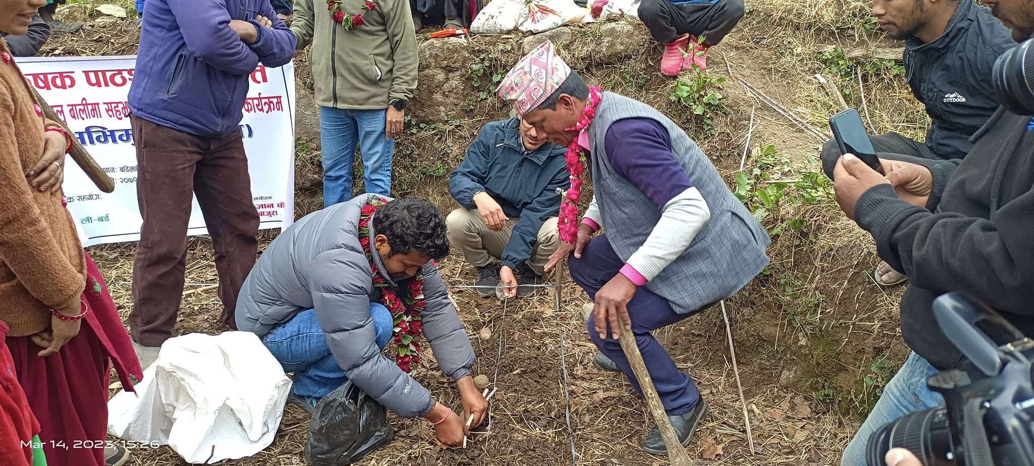 ढम्कनेका कृषकलाई आलु खेतिमा आत्मनिर्भर बनाईने