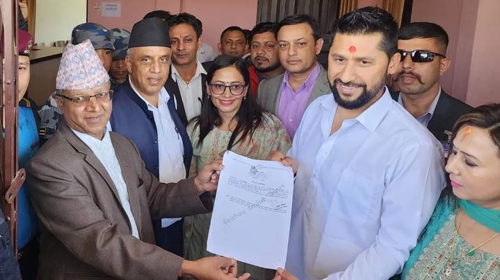 उपनिर्वाचन : चितवन-२ मा रविको उम्मेदवारी दर्ता