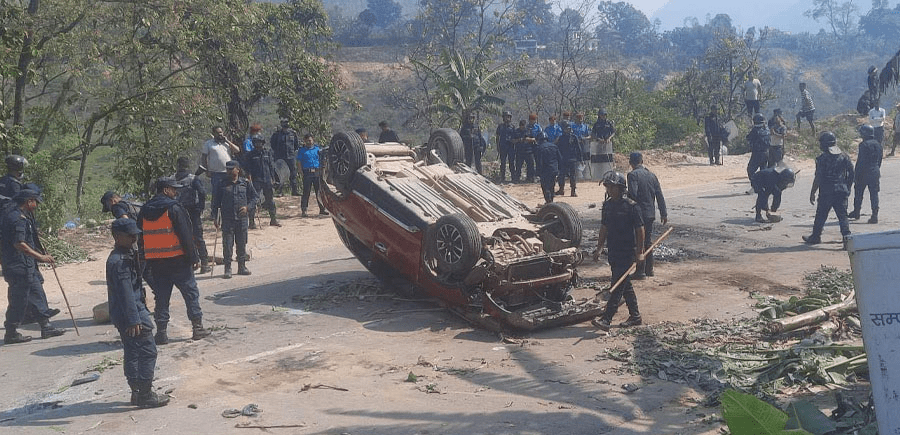 धारिलो हतियार प्रहारबाट गल्छीमा एक युवकको मृत्यु, स्थानीयबासिन्दाको प्रदर्शन