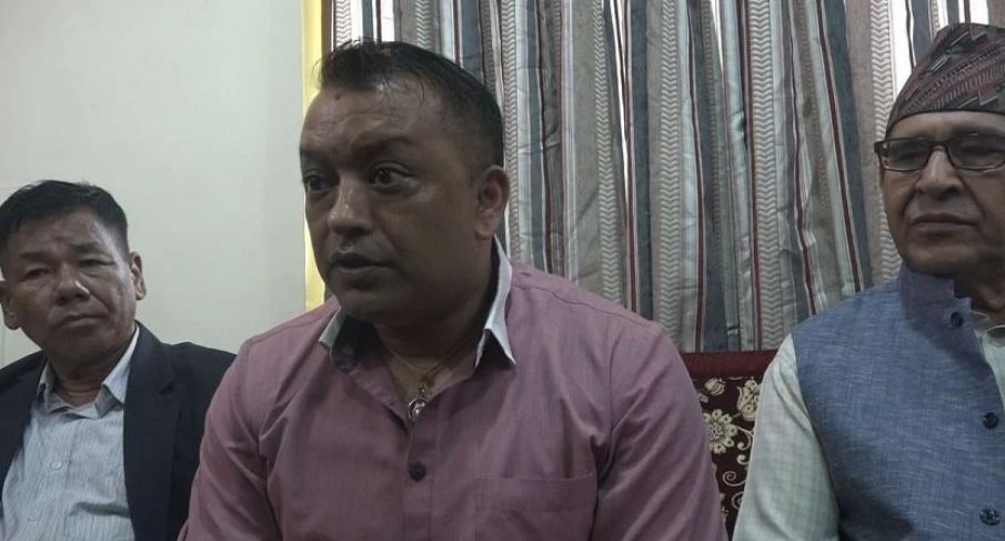 महामन्त्री थापाले भने–पार्टी सभापतिले नेतृत्व हस्तान्तरण गर्नुपर्छ