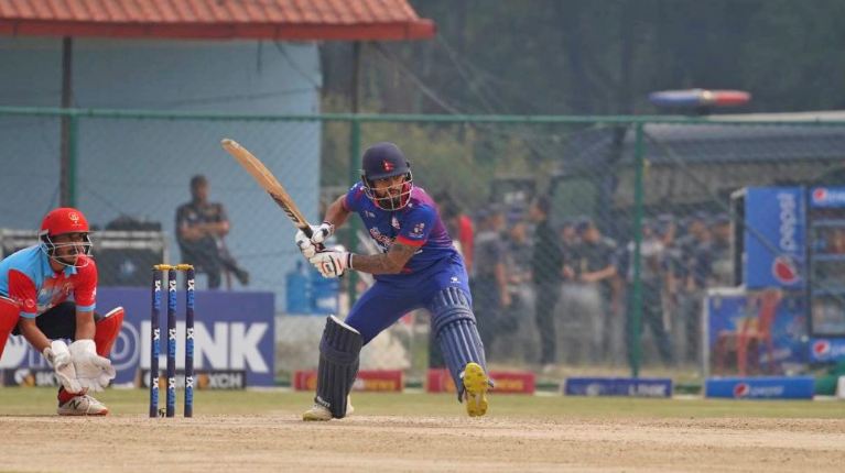 विश्वकप क्रिकेट छनोटमा जिम्बाव्वेविरुद्ध कुशलको अर्धशतक