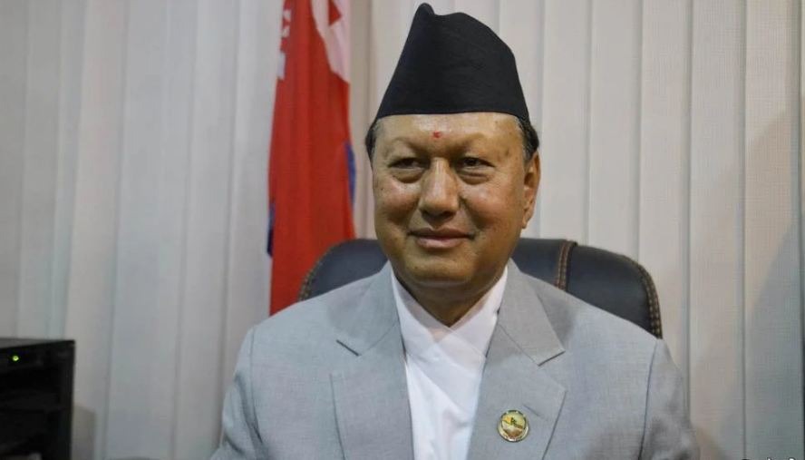 सुर्ती–चुरोटमा अझै कर बढाउँछौँ, सबै गरिबको निःशुल्क उपचार गर्छौँ : स्वास्थ्यमन्त्री