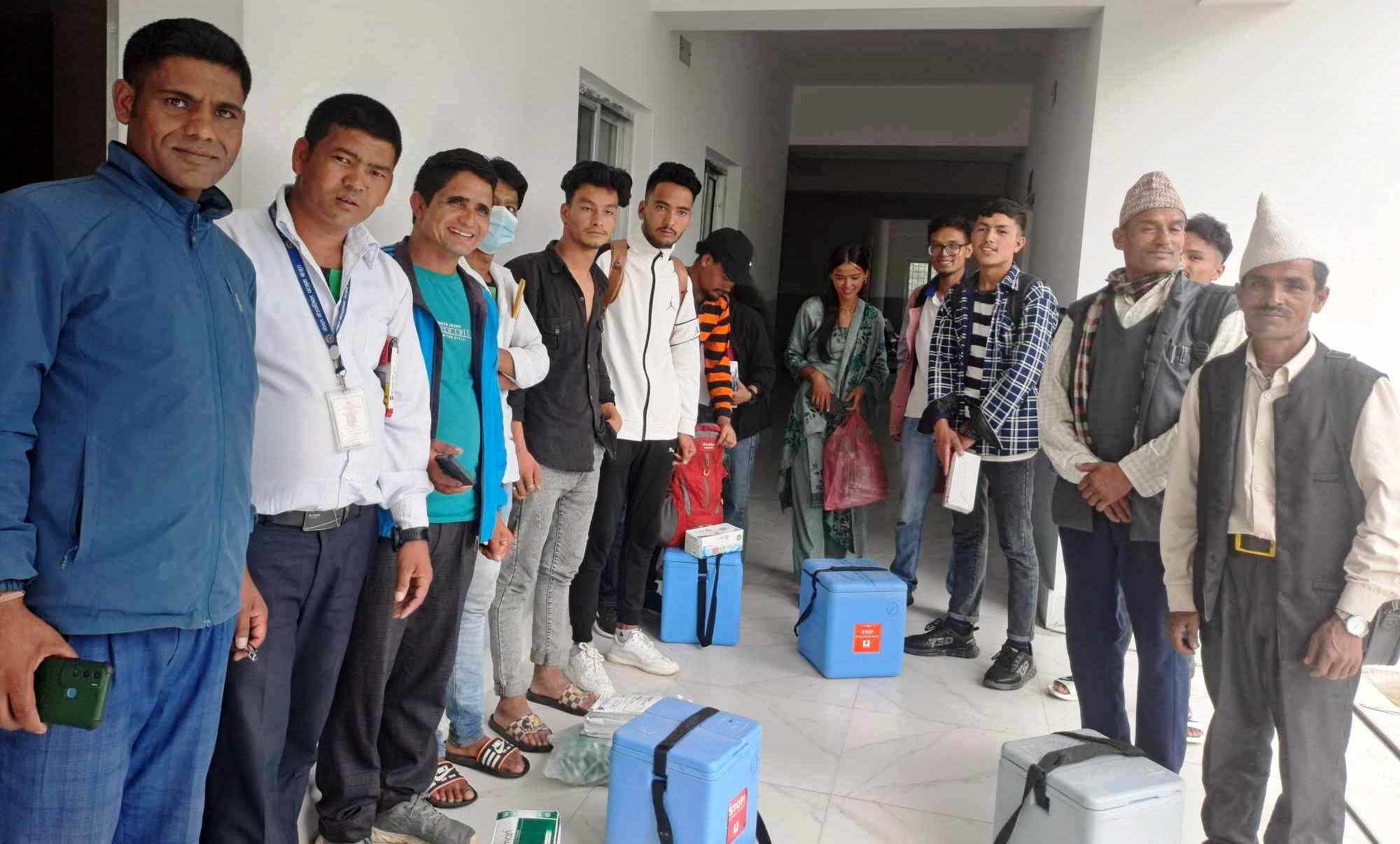 गौमुलमा “लम्पी स्कीन” रोग विरुद्धको खोप लगाउन प्राविधिक खटाईयो