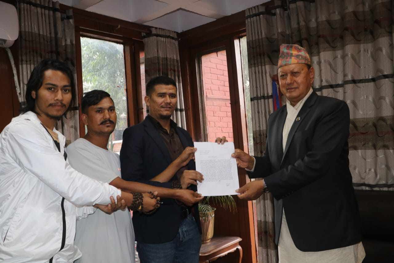 बाजुराको स्वास्थ्य सेवा बारे हेमराजले गराए स्वास्थ्य मन्त्रीको ध्यानाकर्षण