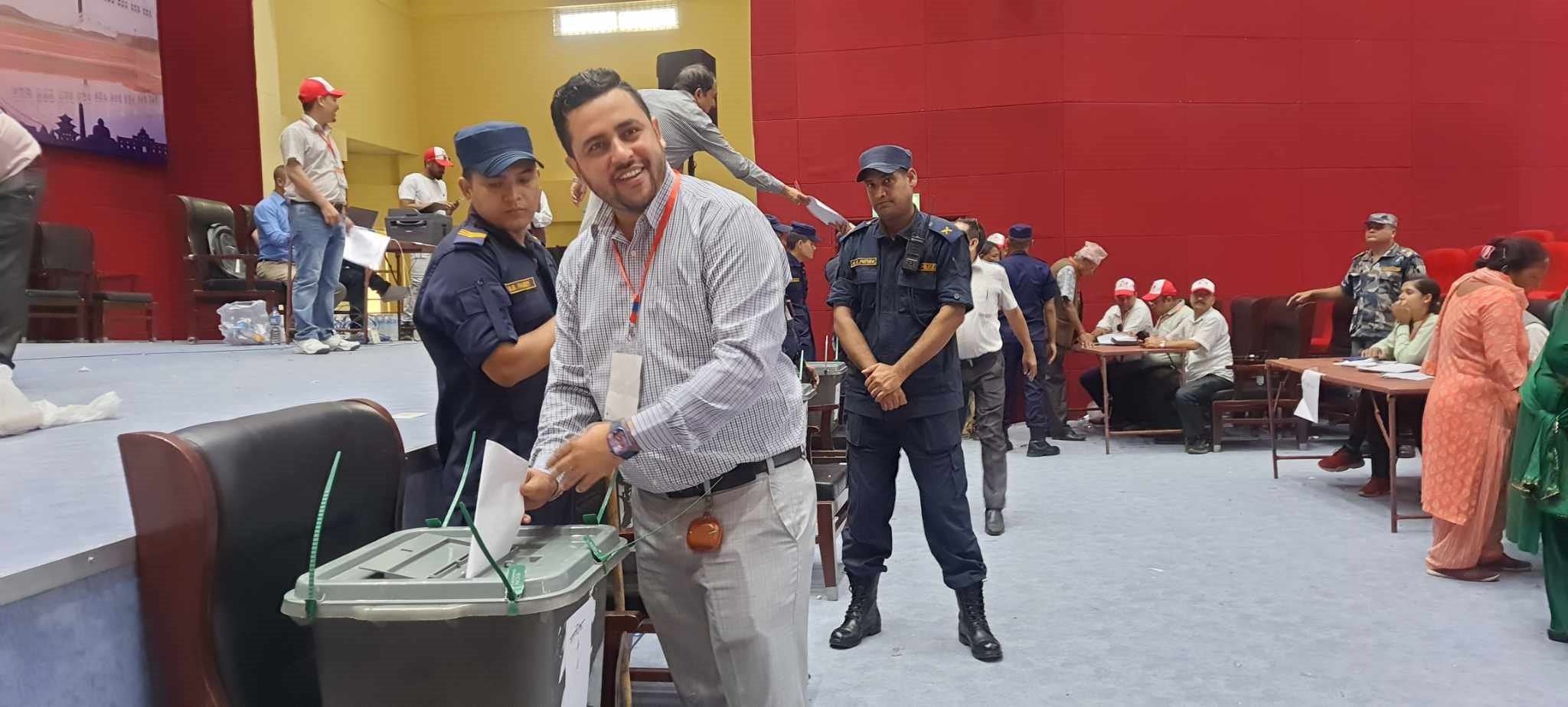 एमाले लुम्बिनी प्रदेश अधिवेशन : नयाँ नेतृत्व चयनका लागि मतदान सुरु