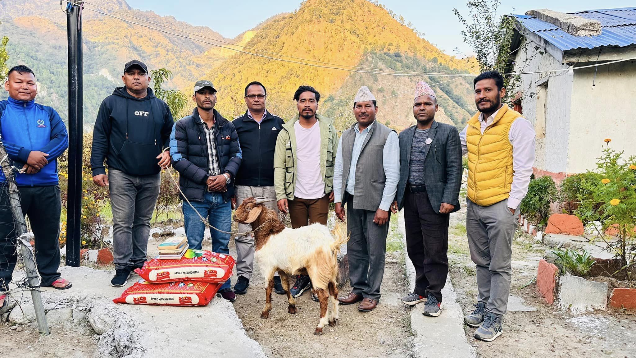 बुढीगंगाले दियो दशैं मनाउन बाजुराका कैदीबन्दीलाई खसी उपहार