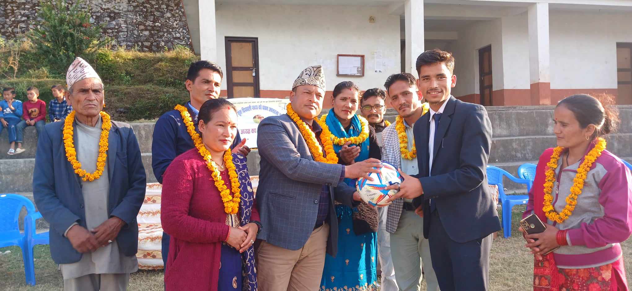 बडीमालिका-८ मा प्रथम वडा अध्यक्ष कप फुटबल प्रतियाेगिता सूरू