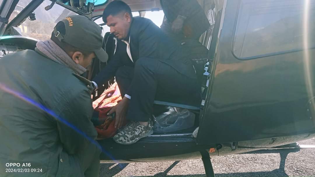 बाजुराबाट हेलिकप्टरमा उद्धार गरिएकी गर्भवतिको सुर्खेतमा मृत्यु 