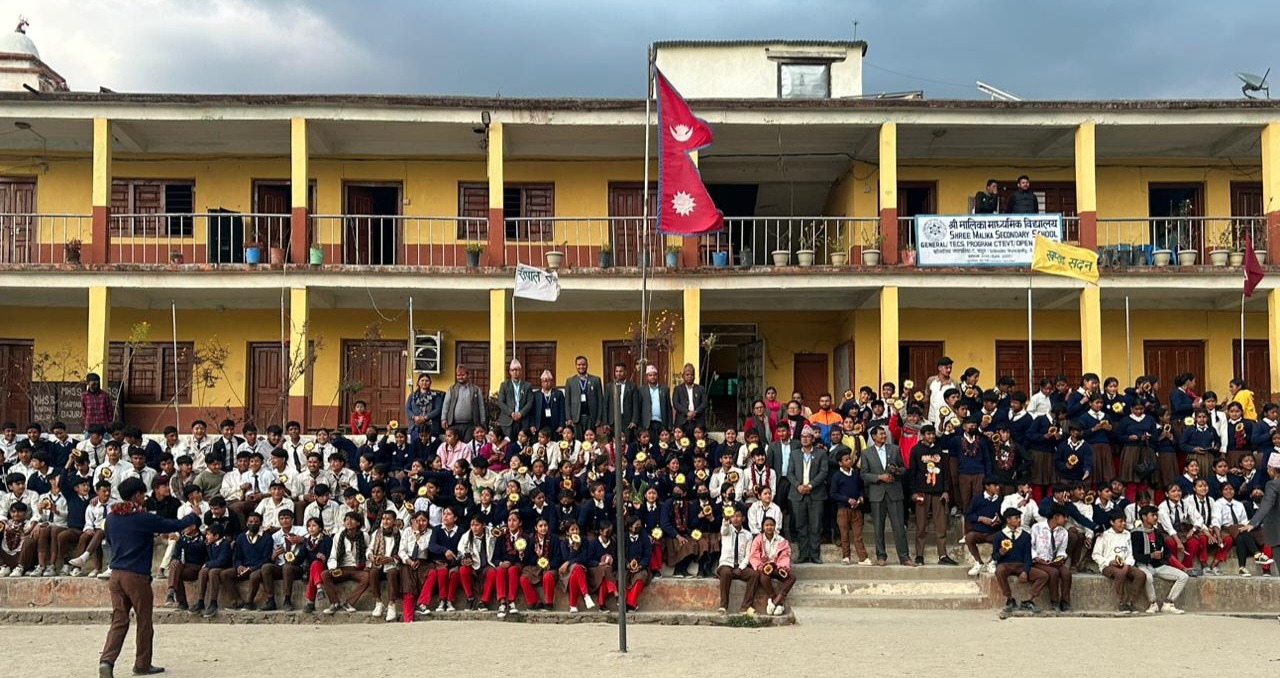 मालिकाले गर्याे एसइइ परिक्षामा सहभागी हुने विद्यार्थीकाे विदाई