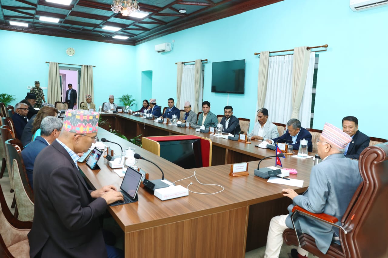 सरकारले गर्‍यो तीन प्रदेश प्रमुख हेरफेर