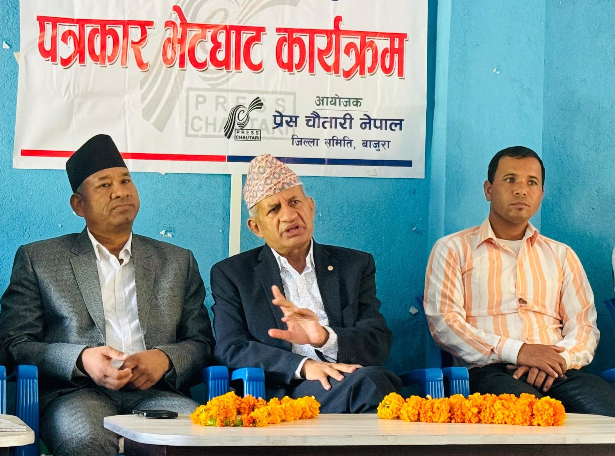 सत्ताच्युत भएपछि प्रचण्ड बौलाएः उपमहासचिव ज्ञवाली