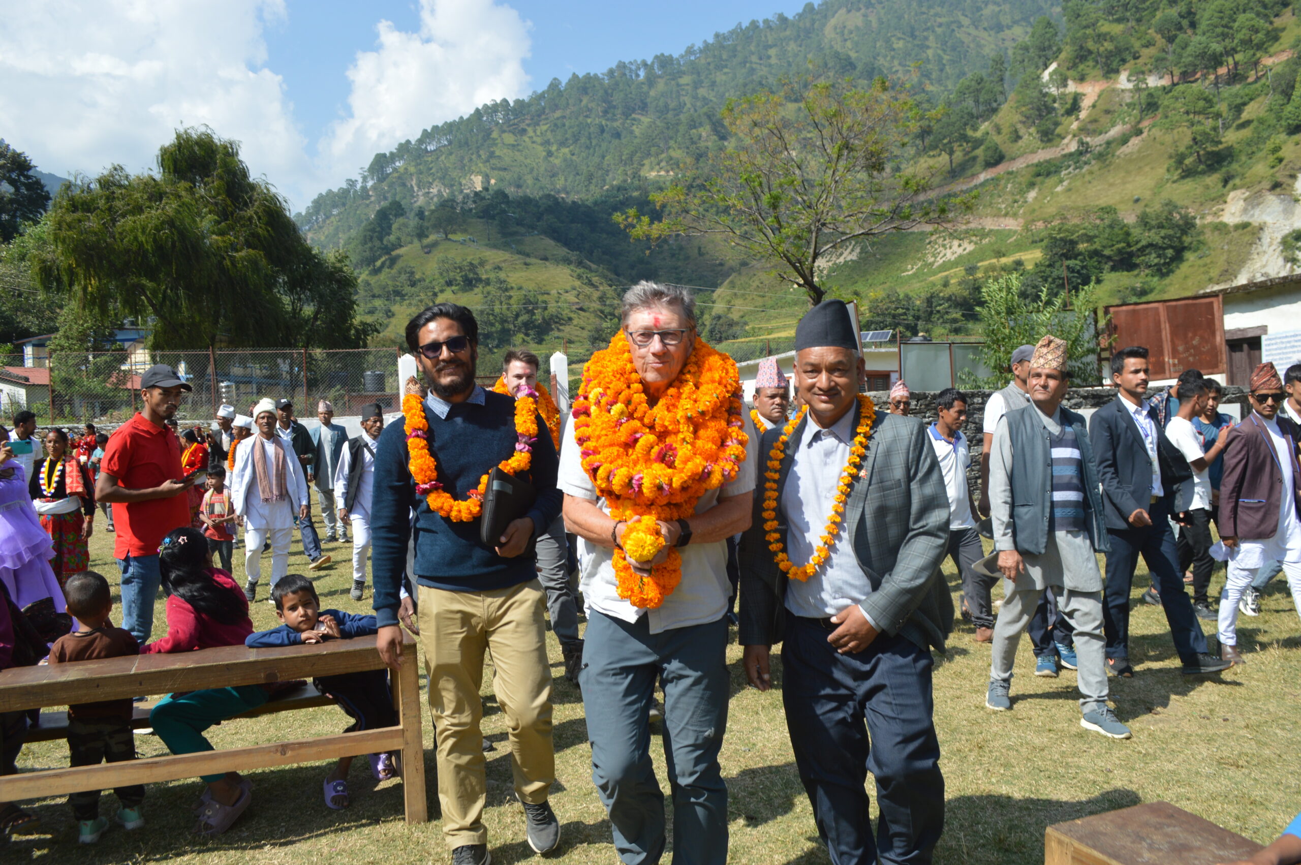 ४७ वर्षपछि अमेरिकी नागरिक जुगाडाको भाैनेरा गाउँमा पुग्दा……