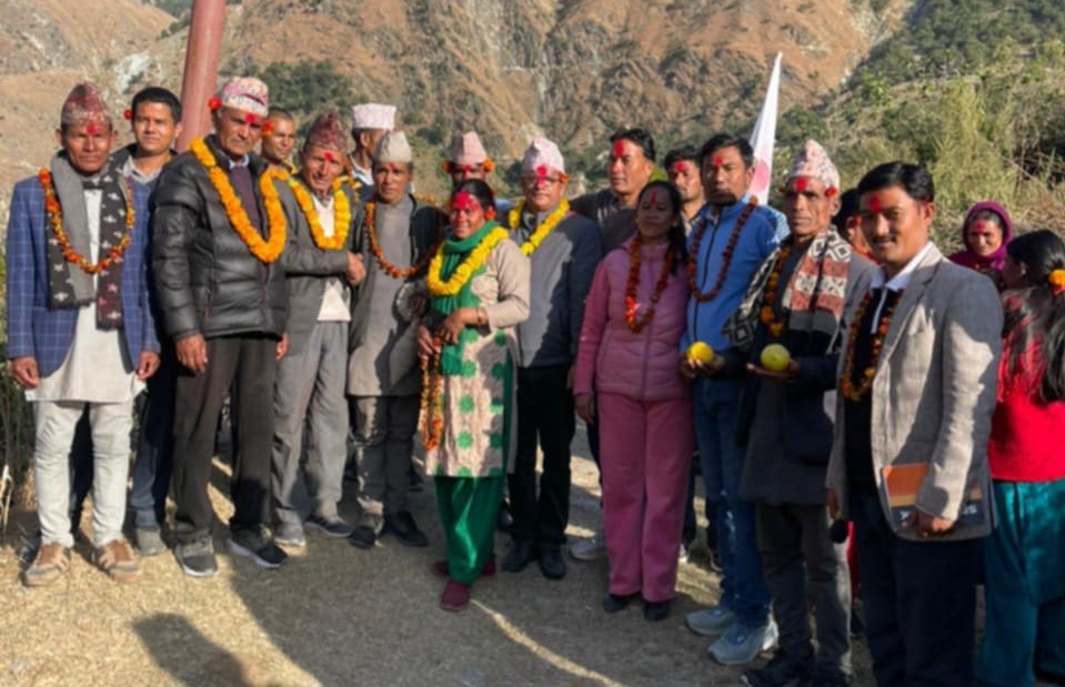 स्वामीकार्तिकमा काँग्रेस र समाजवादी छाडेर एमालेमा प्रवेश गर्नेकाे संख्या बढ्दै