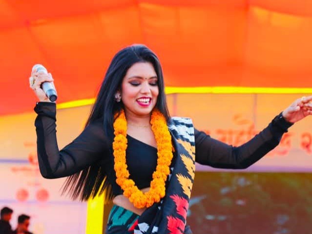 शान्तिश्रीका दुई गीत एकसाथ १० करोड क्लबमा प्रवेश (भिडियोसहित)