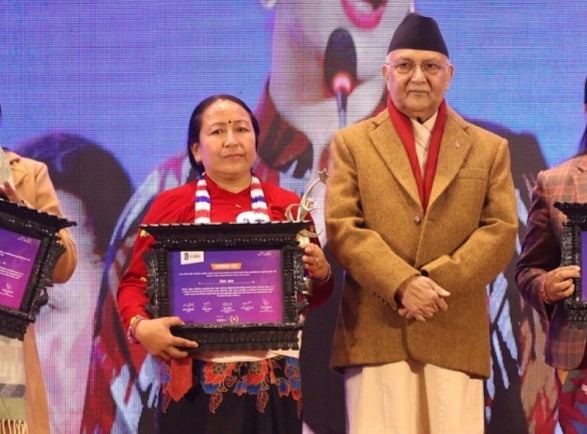 गौमुल गाउँपालिकाकी सीता भईन ‘शी लिड्स आइकन’ मा उत्कृष्ट घोषित