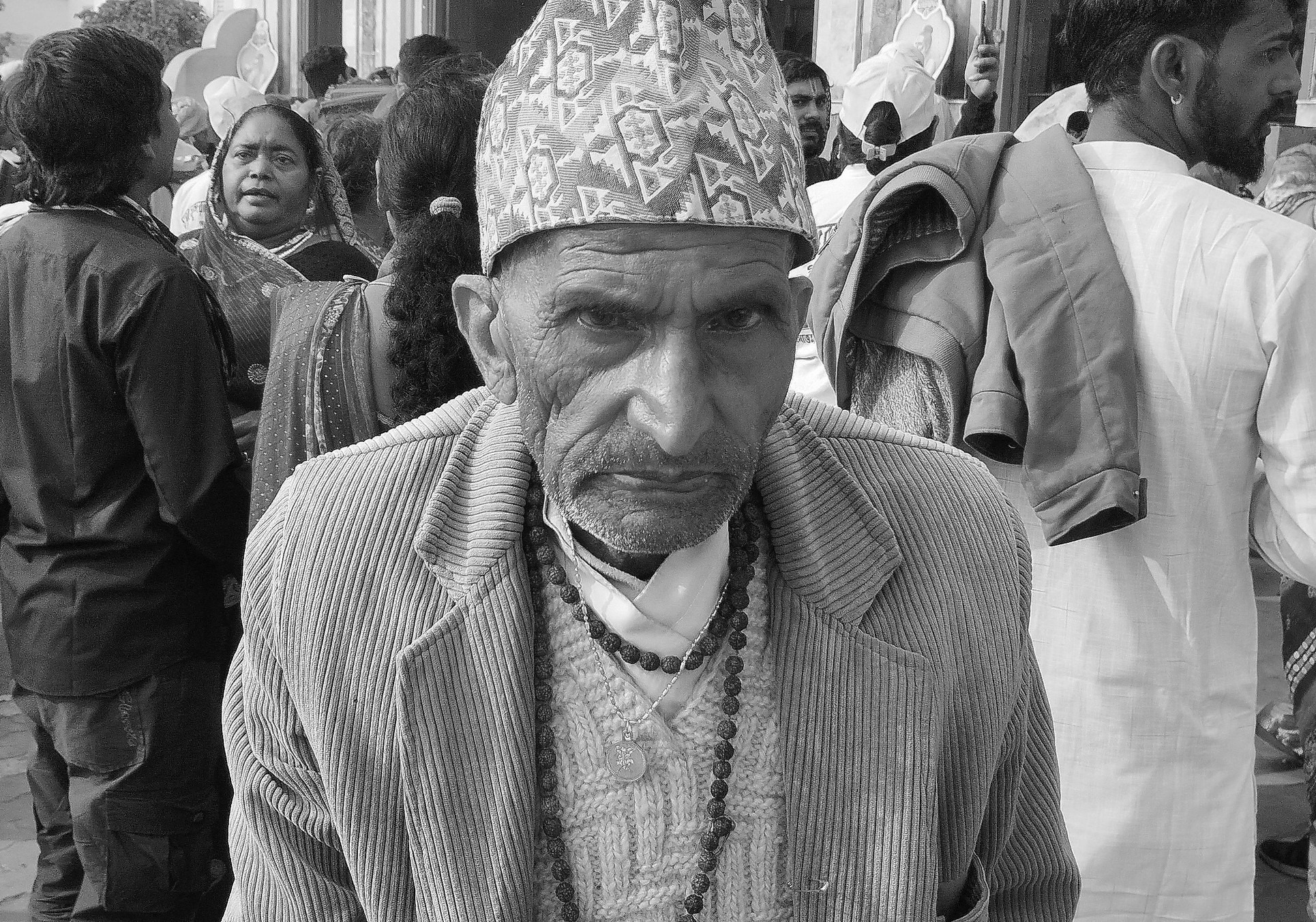 पत्रकार पण्डितलाई पितृ शोक