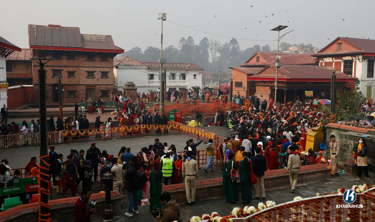 पशुपतिनाथ मन्दिर परिसरबाट ७५ जना पक्राउ