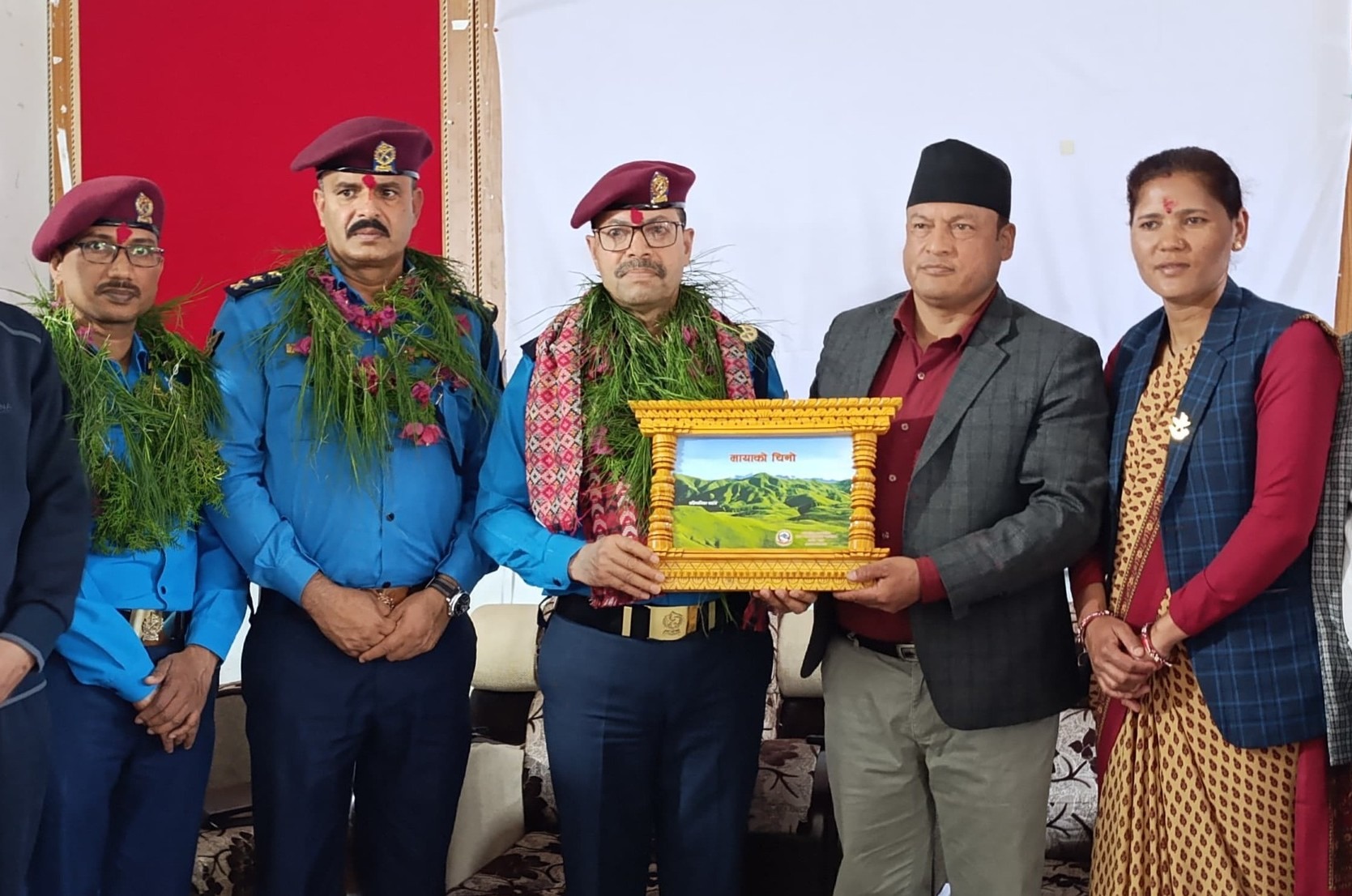 सुदूरपश्चिमका डिआईजी विकलाई बडीमालिकाद्धारा स्वागत