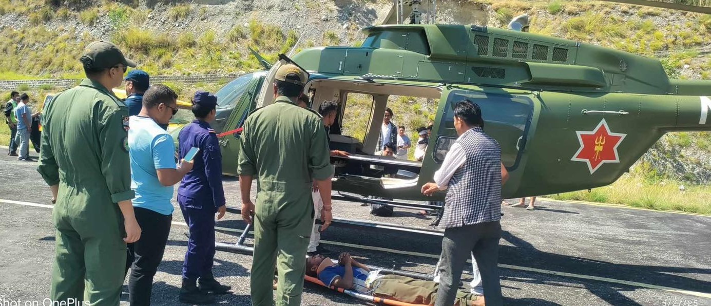 बाजुरा जीप दुर्घटना अप्डेट: घाइतेको हेलिकप्टर मार्फत उद्वार